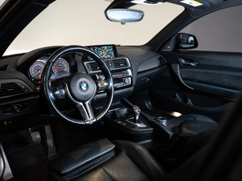 BMW M2 ПАМЕТ* КАМЕРА* HARMAN KARDON* ПОДГРЕВ* КОЖА* , снимка 9 - Автомобили и джипове - 52744118