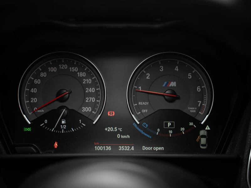 BMW M2 ПАМЕТ* КАМЕРА* HARMAN KARDON* ПОДГРЕВ* КОЖА* , снимка 10 - Автомобили и джипове - 52744118