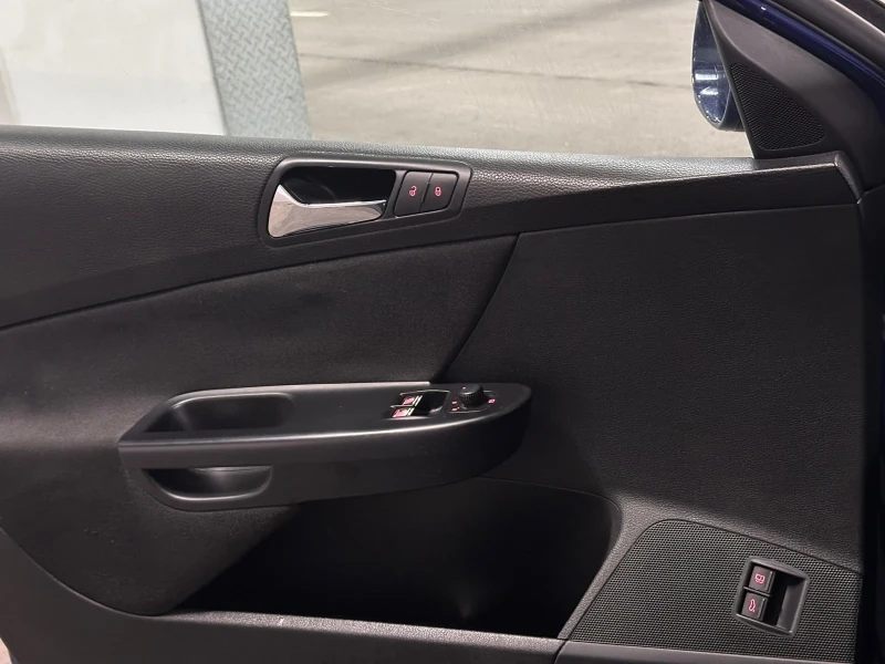 VW Passat VW Passat B6 2.0tdi 8 Клапана, снимка 6 - Автомобили и джипове - 52867931