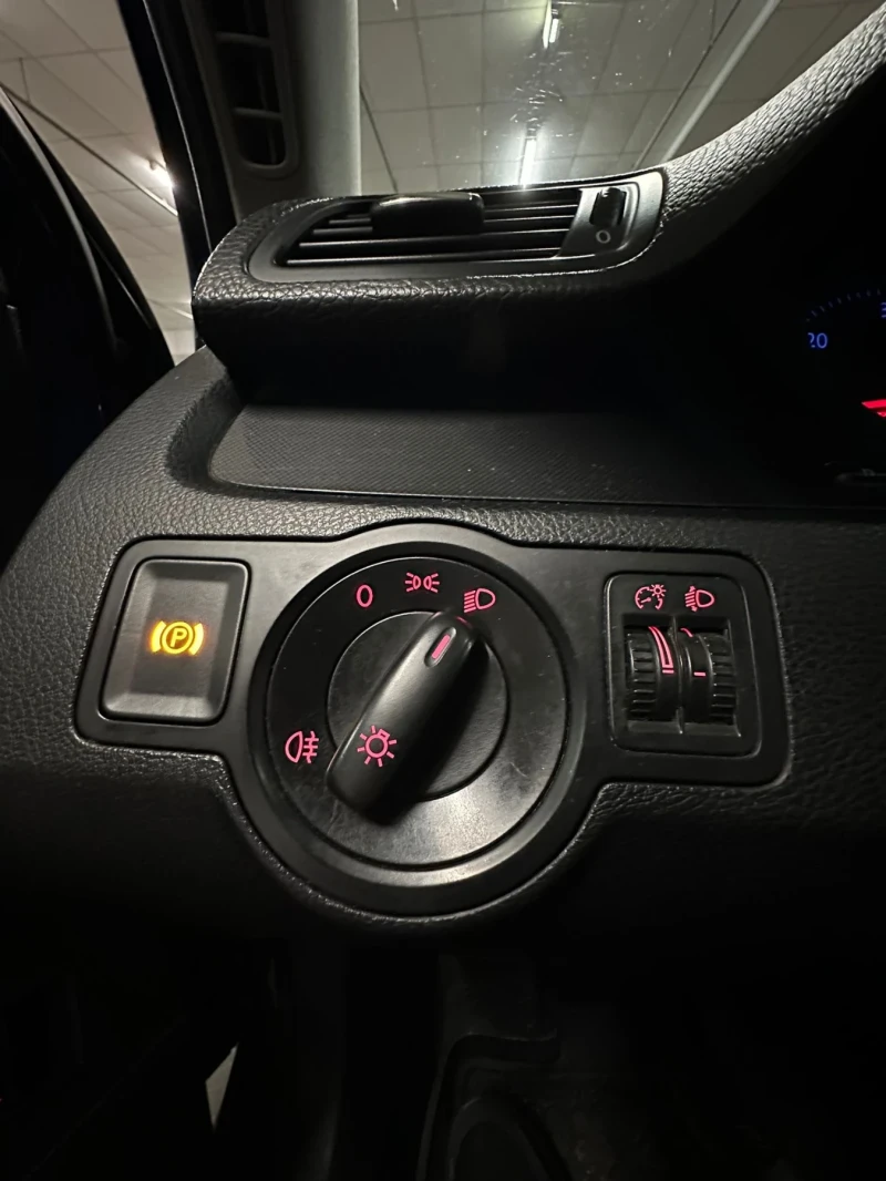 VW Passat VW Passat B6 2.0tdi 8 Клапана, снимка 9 - Автомобили и джипове - 52867931