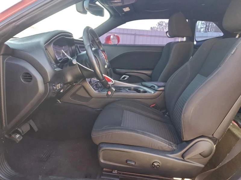 Dodge Challenger, снимка 7 - Автомобили и джипове - 53079622