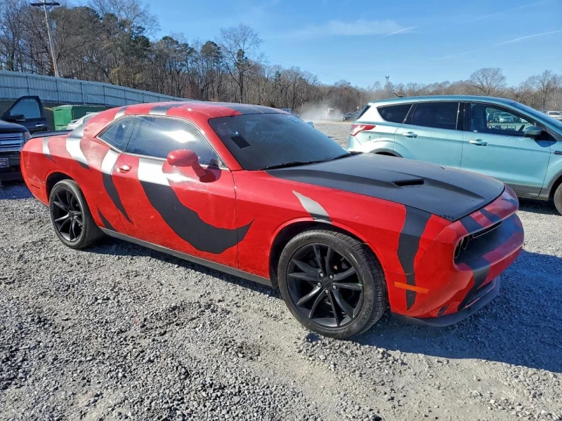 Dodge Challenger, снимка 4 - Автомобили и джипове - 53079622