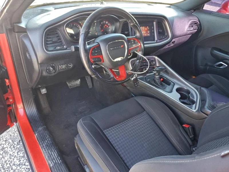 Dodge Challenger, снимка 8 - Автомобили и джипове - 53079622