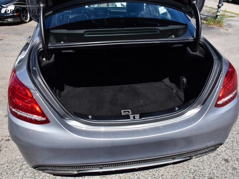 Mercedes-Benz C 300 4MATIC* AMG LINE, снимка 16 - Автомобили и джипове - 53442748