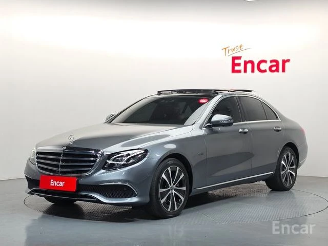 Mercedes-Benz E 300 BURMESTER * HEAD-UP * ОПЦИЯ ЗА ФИНАНСИРАНЕ
