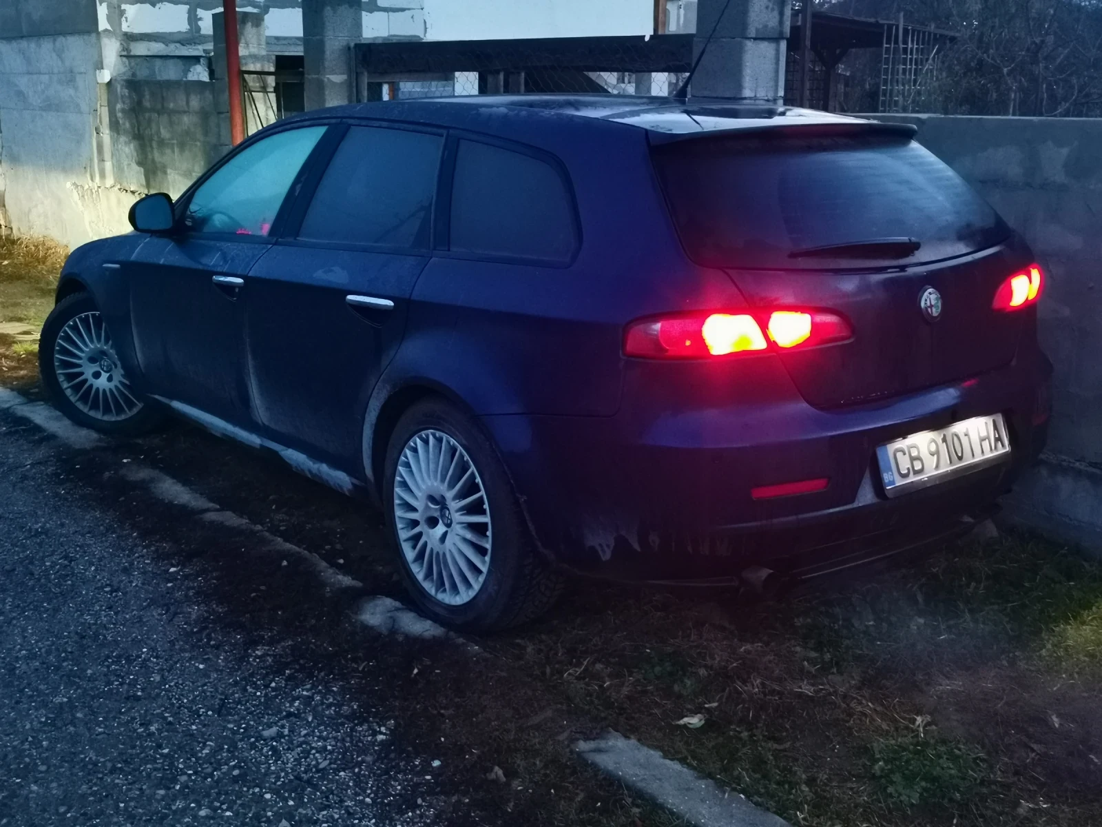 Alfa Romeo 159 sportwagon 1.9 Jtd  - изображение 4