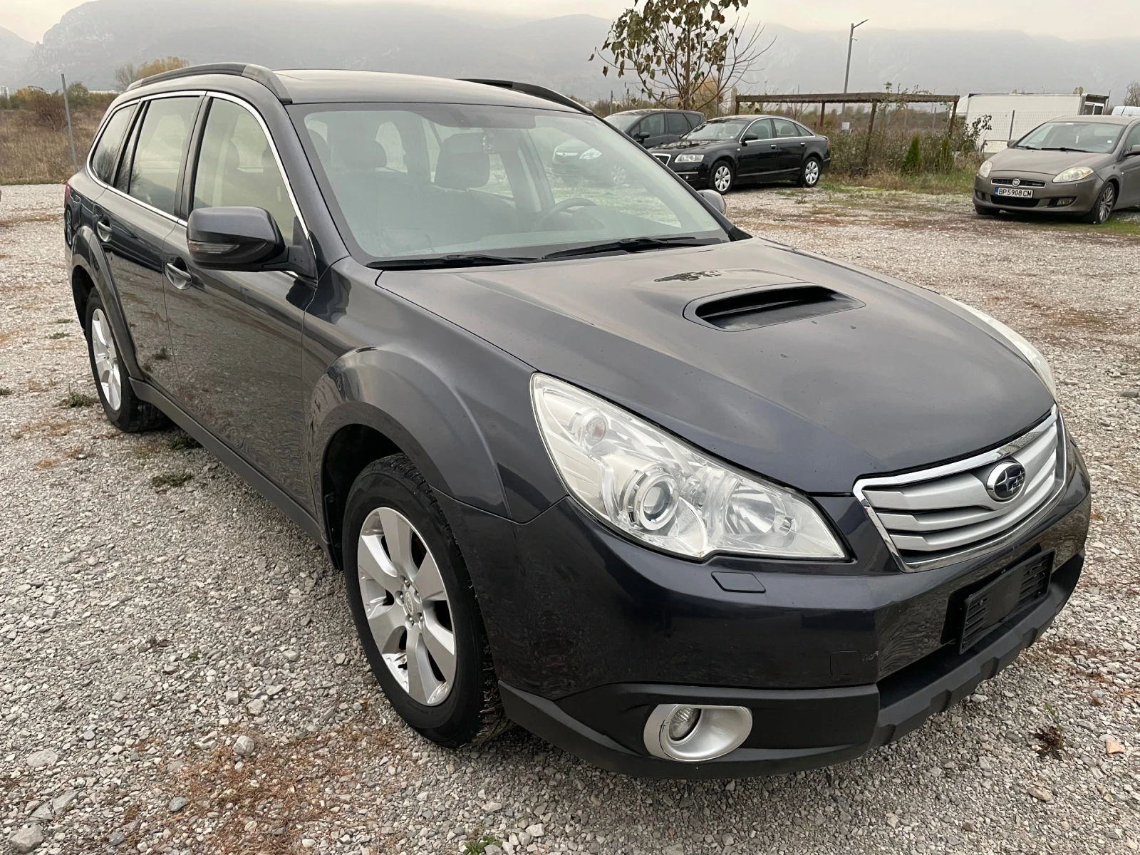 Subaru Outback 2.0d - изображение 3