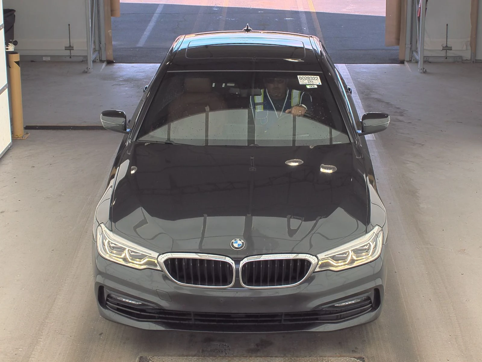 BMW 540 XDRIVE* ХЕДЪП* ПОДГРЕВ* КАМЕРА* КЕЙЛЕС* LANE* ASSI - изображение 7