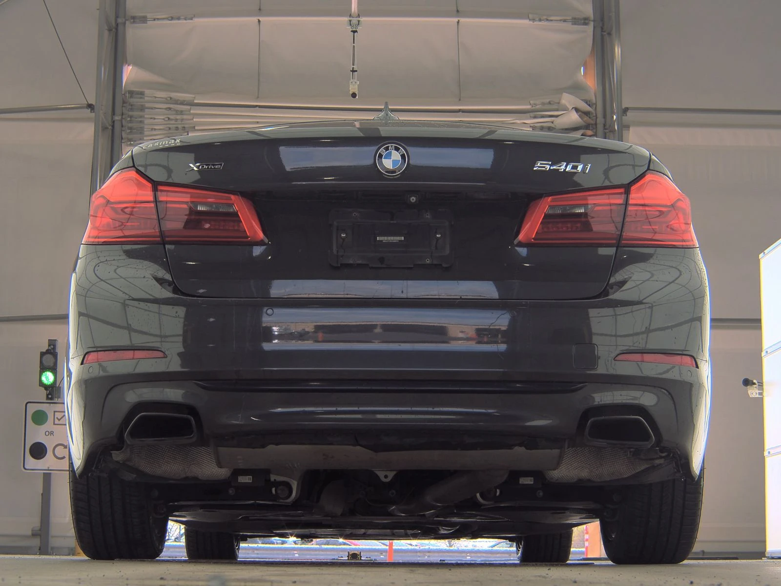 BMW 540 XDRIVE* ХЕДЪП* ПОДГРЕВ* КАМЕРА* КЕЙЛЕС* LANE* ASSI - изображение 6