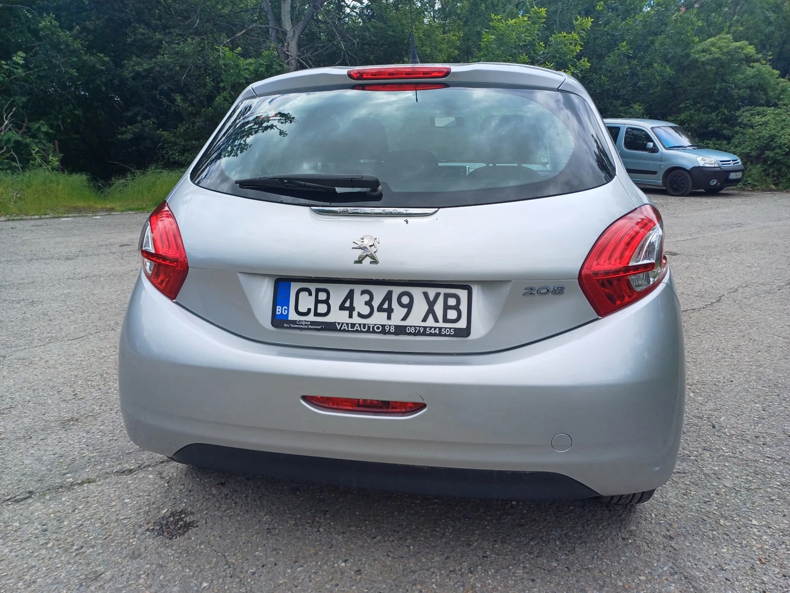Peugeot 208 1.4I LPG - изображение 6