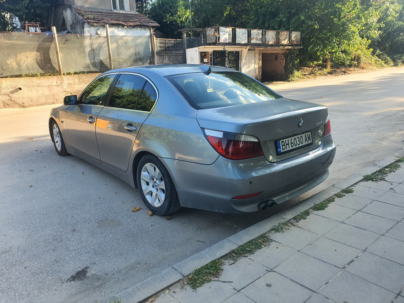 BMW 525  - изображение 7