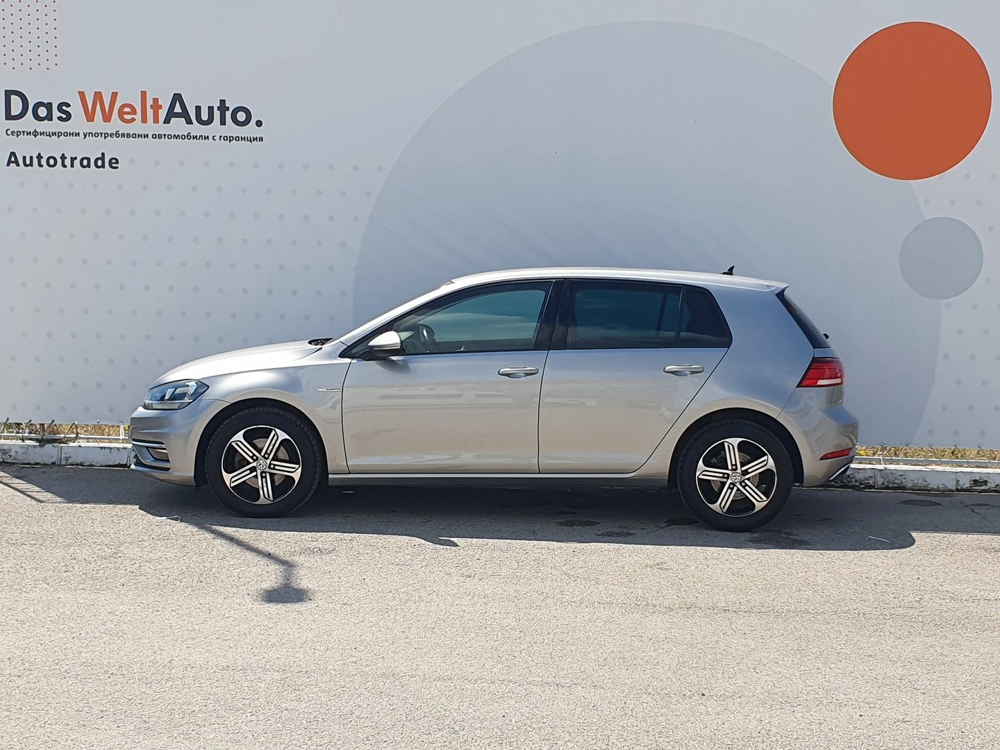 VW Golf Comfortline 1.5TGI BlueMotion бензин-природен газ  - изображение 2