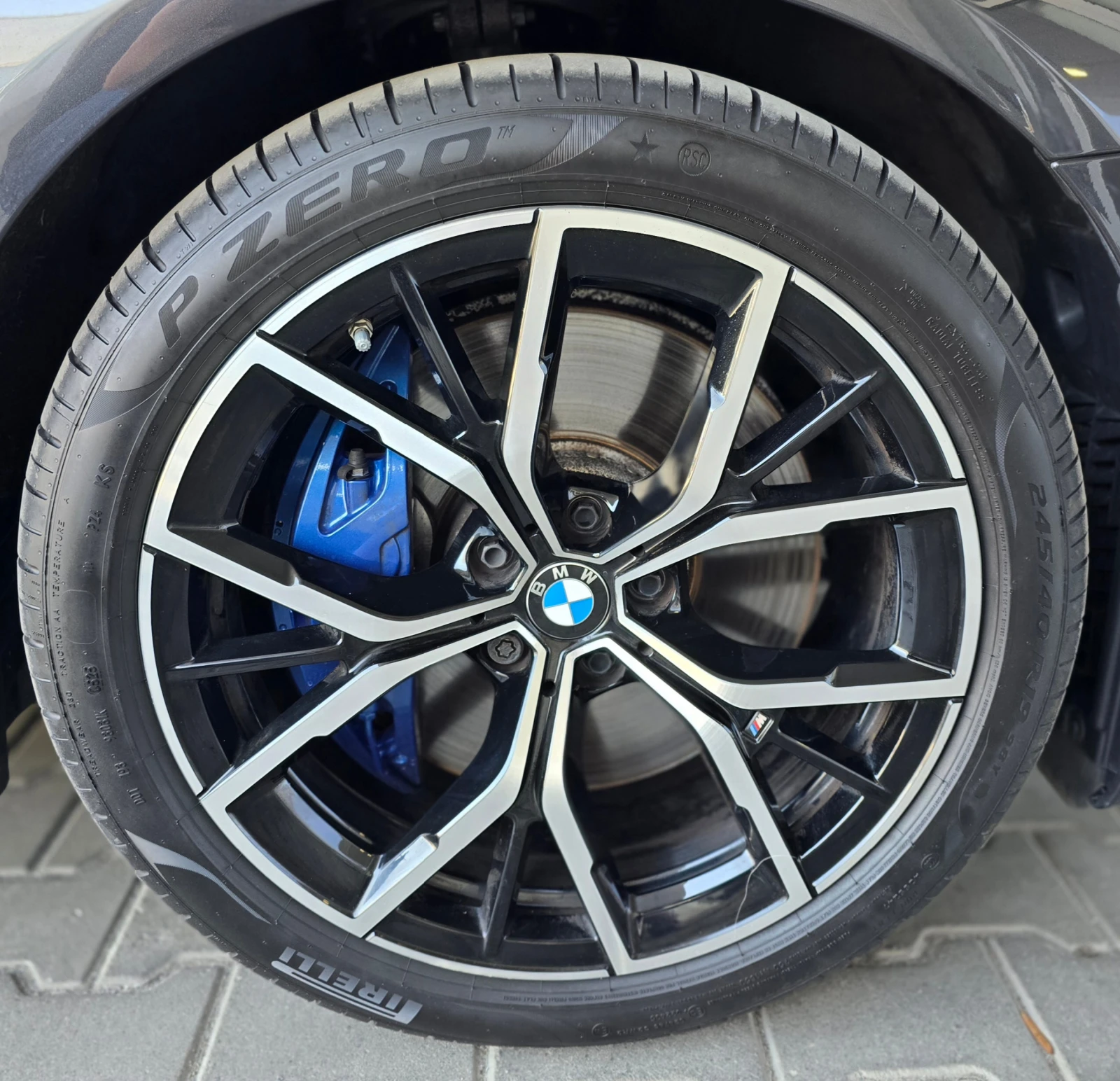 BMW 530 d xDrive Touring Facelift M Paket - изображение 4