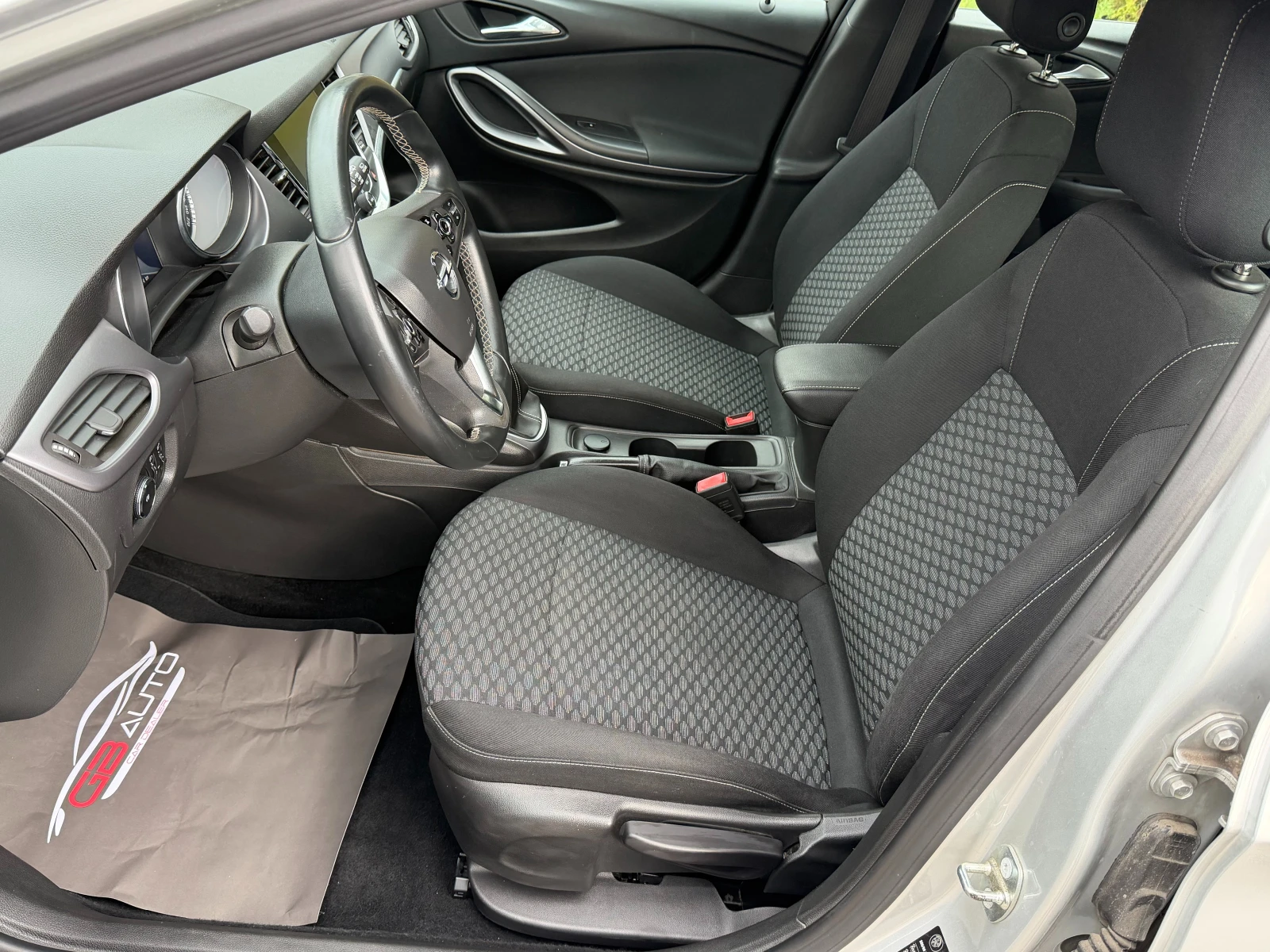 Opel Astra 1.6D* НАПЪЛНО ОБСЛУЖЕНА* РЕАЛНИ КИЛОМЕТРИ*  - изображение 10