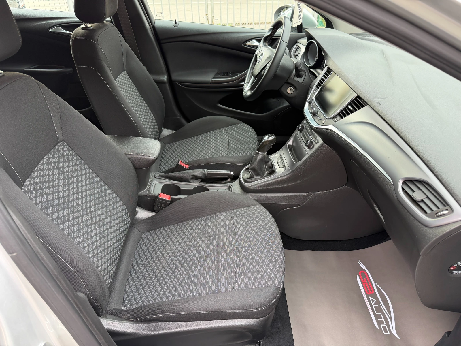 Opel Astra 1.6D*  *  *  | Mobile.bg   12