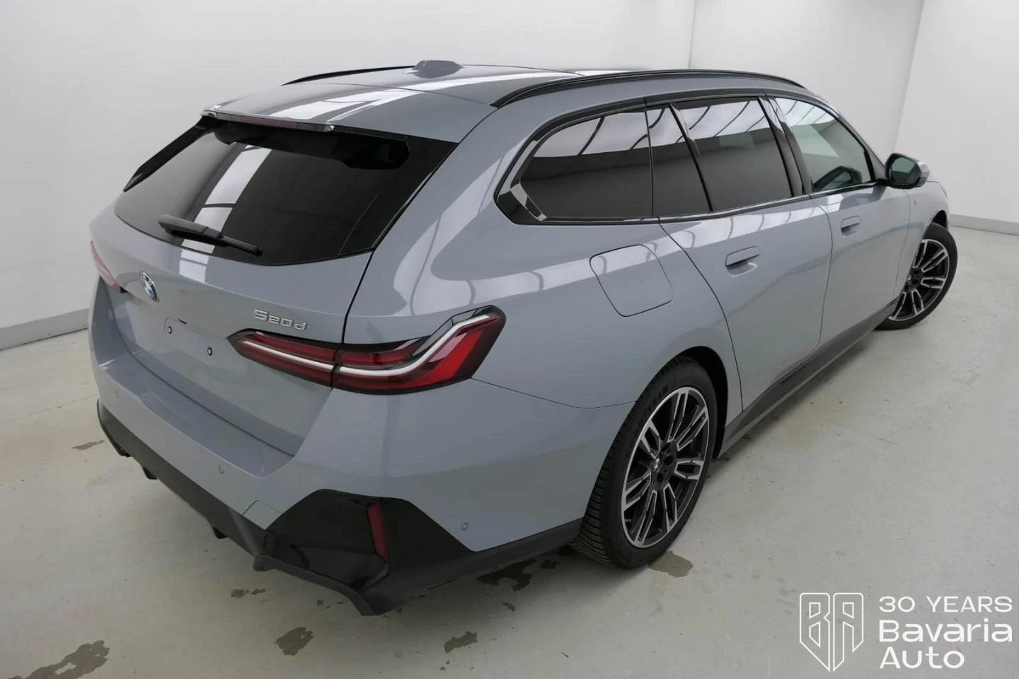 BMW 520 d Touring M Sport Paket Steptronic | Mobile.bg   3
