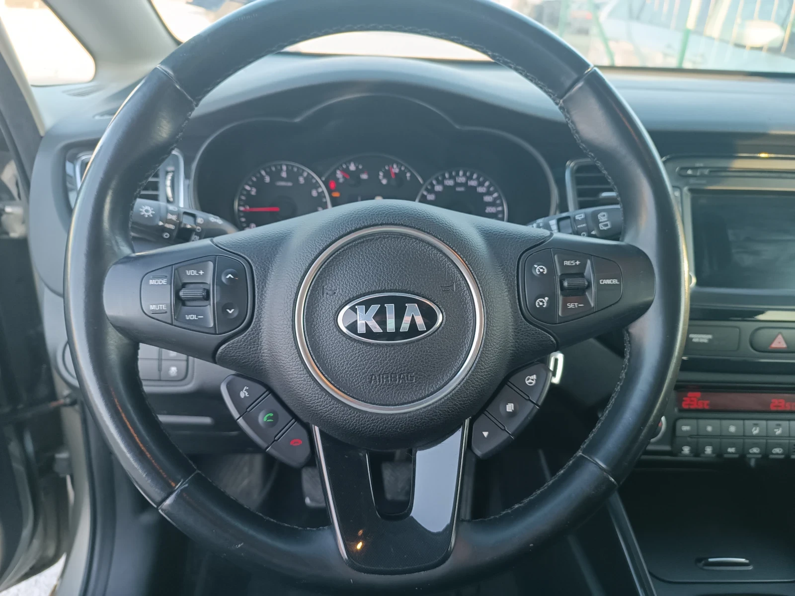 Kia Carens 1, 6i, ТОП, 7 места, ЛИЗИНГ  - изображение 8