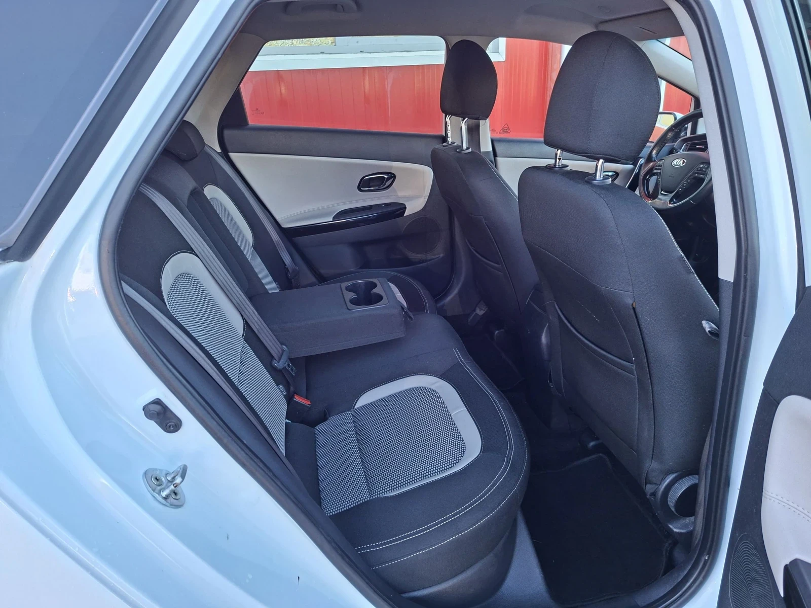 Kia Ceed 1.6 ������  | Mobile.bg � ����������� 8