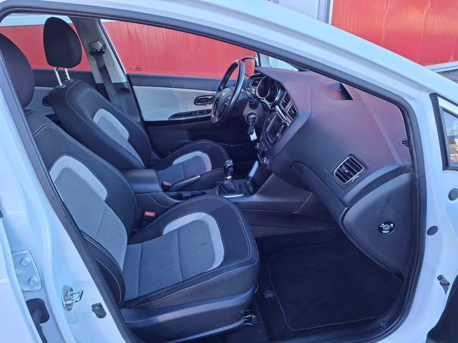 Kia Ceed 1.6 ������  | Mobile.bg � ����������� 6