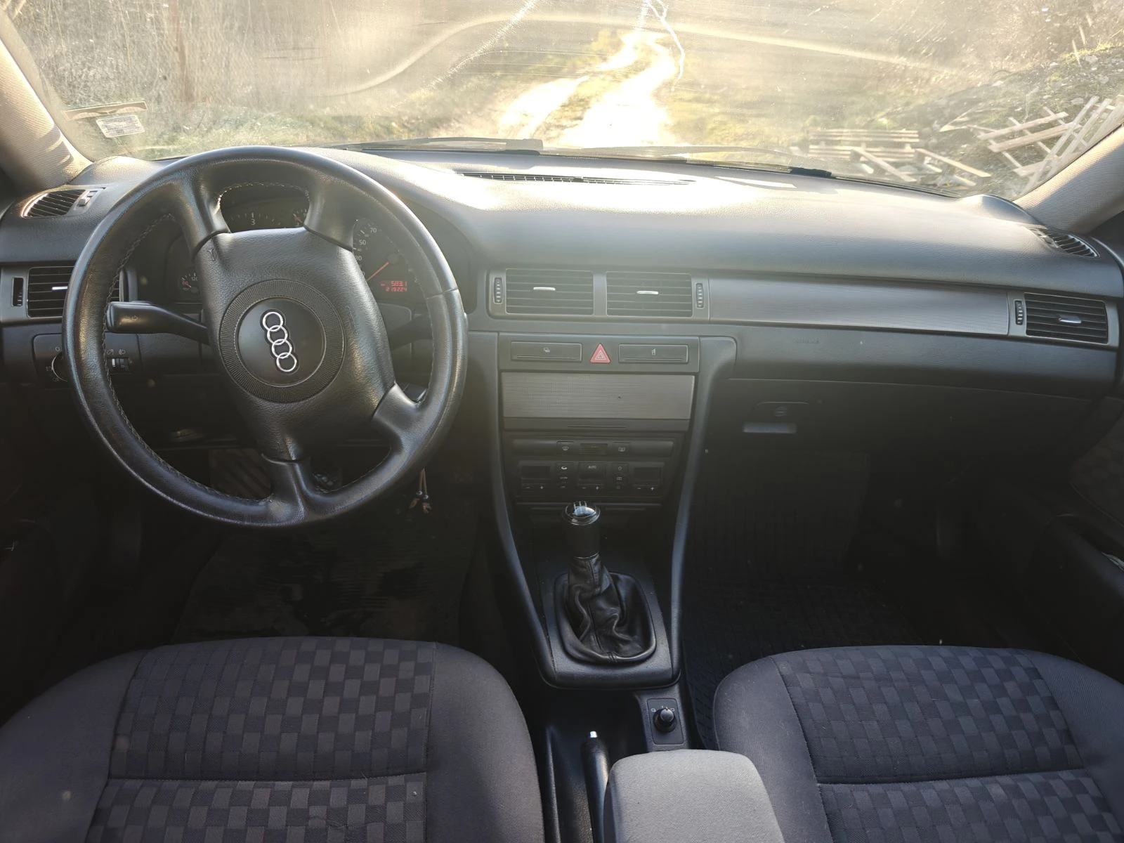 Audi A6 C5 - изображение 3