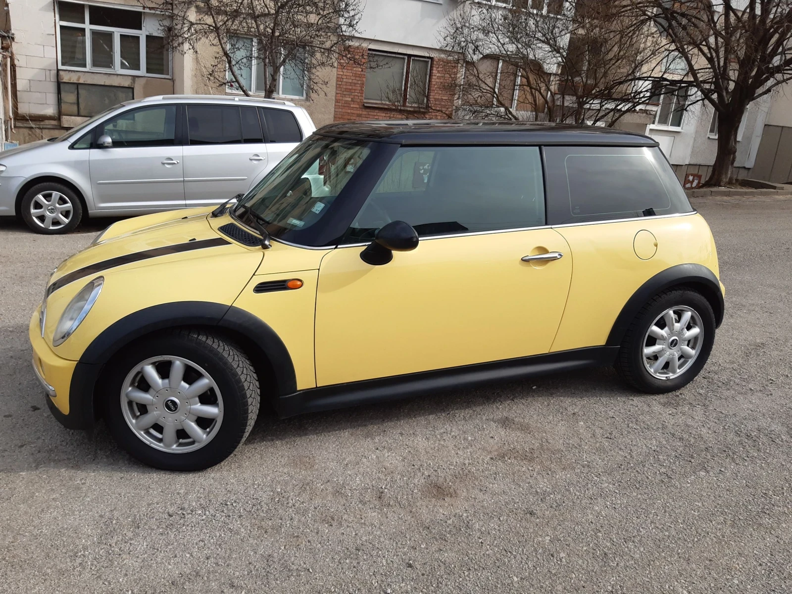 Mini One, снимка 3 - Автомобили и джипове - 53708071