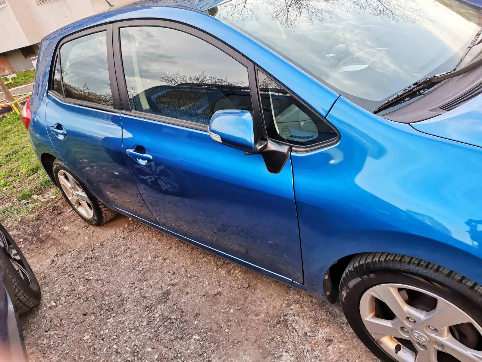 Toyota Auris Unique, снимка 3 - Автомобили и джипове - 53851288