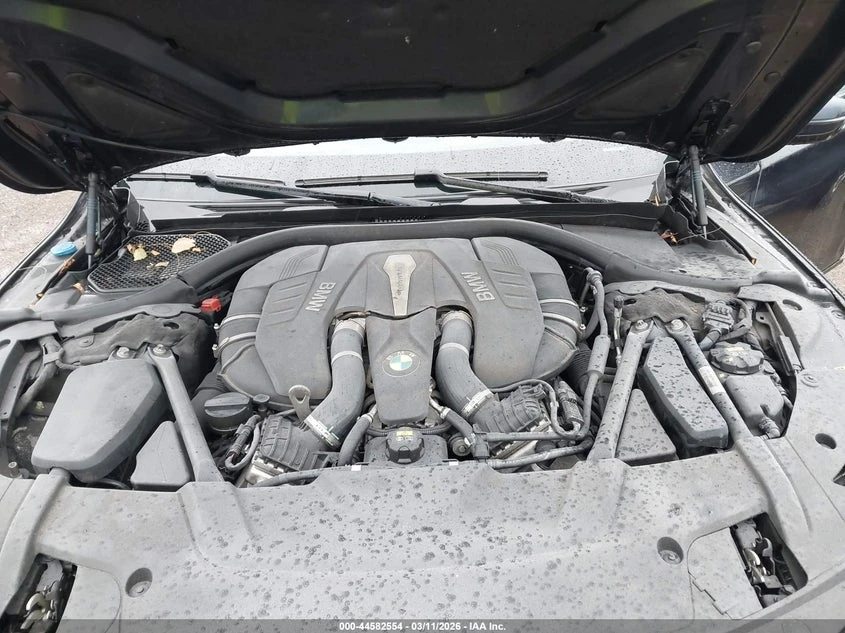 BMW 750 * XDRIVE* M-PACK* , снимка 10 - Автомобили и джипове - 54064289