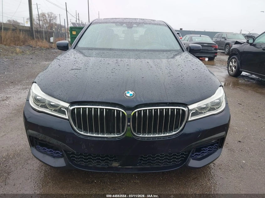 BMW 750 * XDRIVE* M-PACK* , снимка 12 - Автомобили и джипове - 54064289