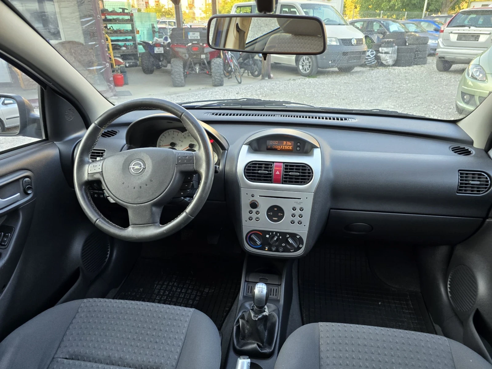 Opel Corsa 1.7 DTI K, снимка 10 - Автомобили и джипове - 54132122