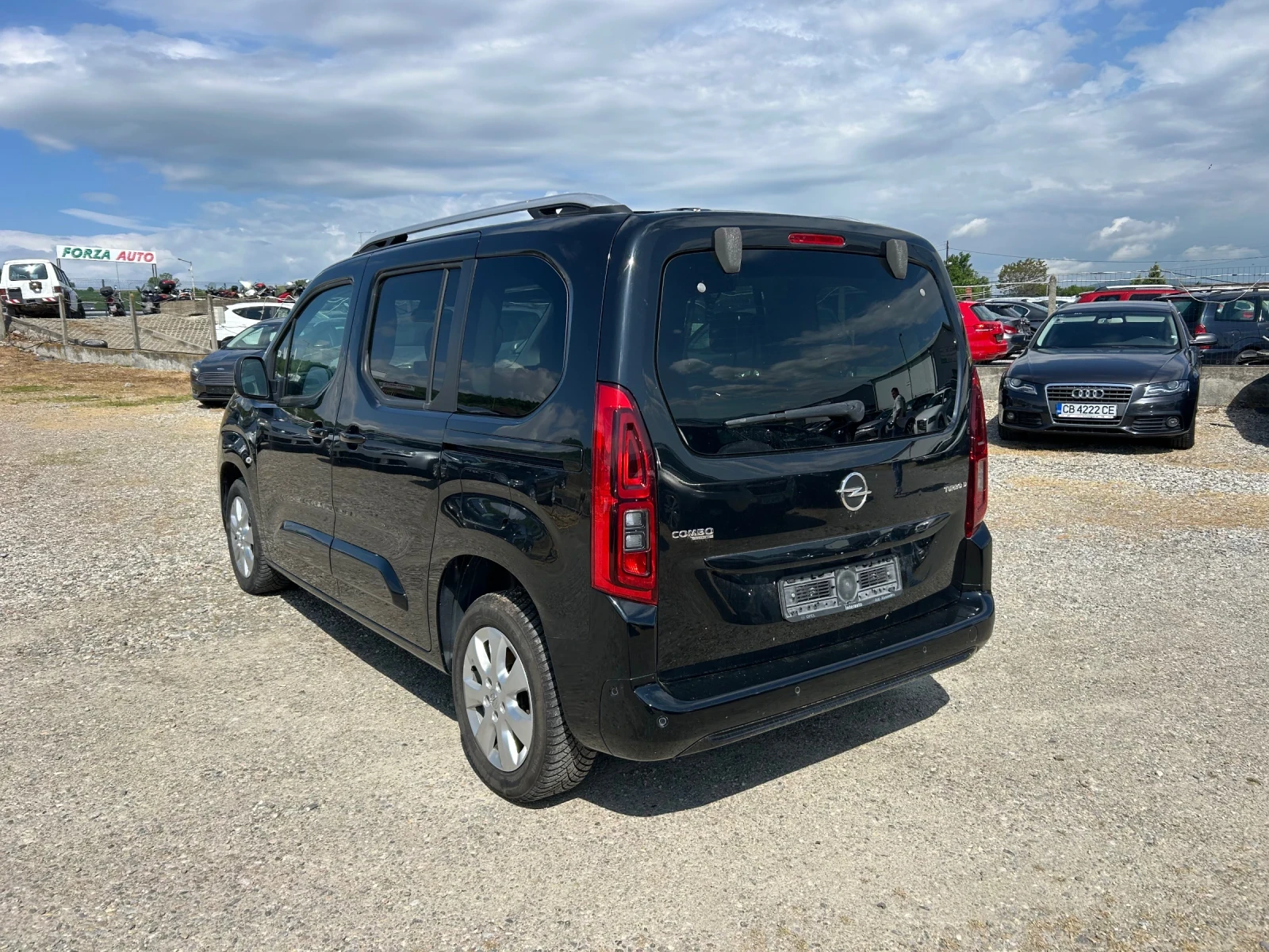 Opel Combo 1.5dizel euro6, снимка 7 - Автомобили и джипове - 54571249
