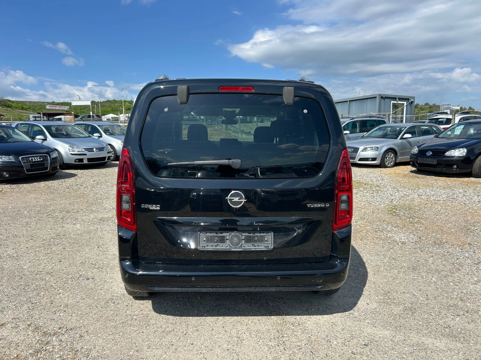 Opel Combo 1.5dizel euro6, снимка 6 - Автомобили и джипове - 54571249