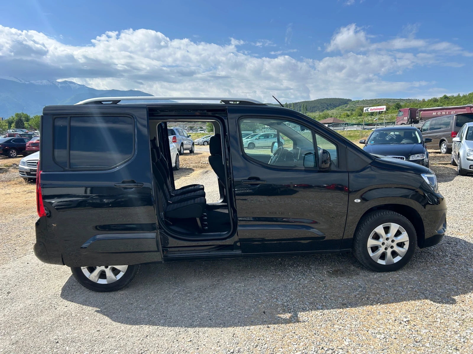 Opel Combo 1.5dizel euro6, снимка 13 - Автомобили и джипове - 54571249
