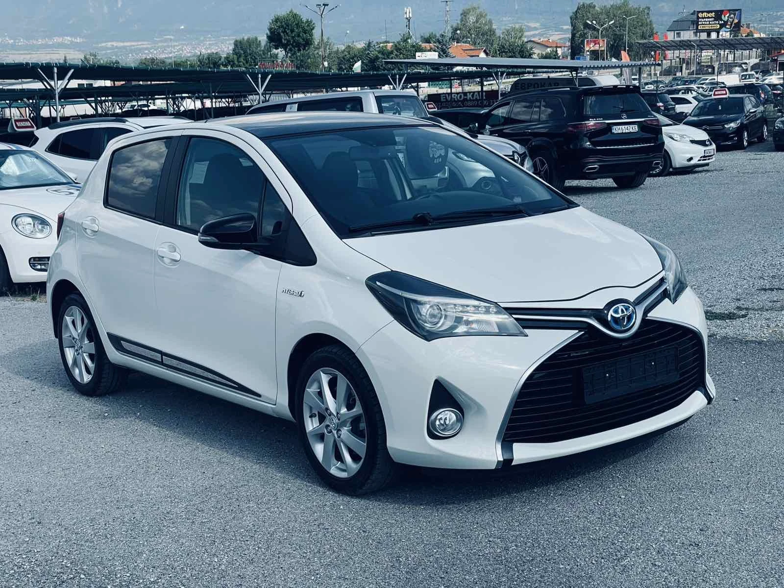 Toyota Yaris 1.5 HYBRID, снимка 2 - Автомобили и джипове - 55345411