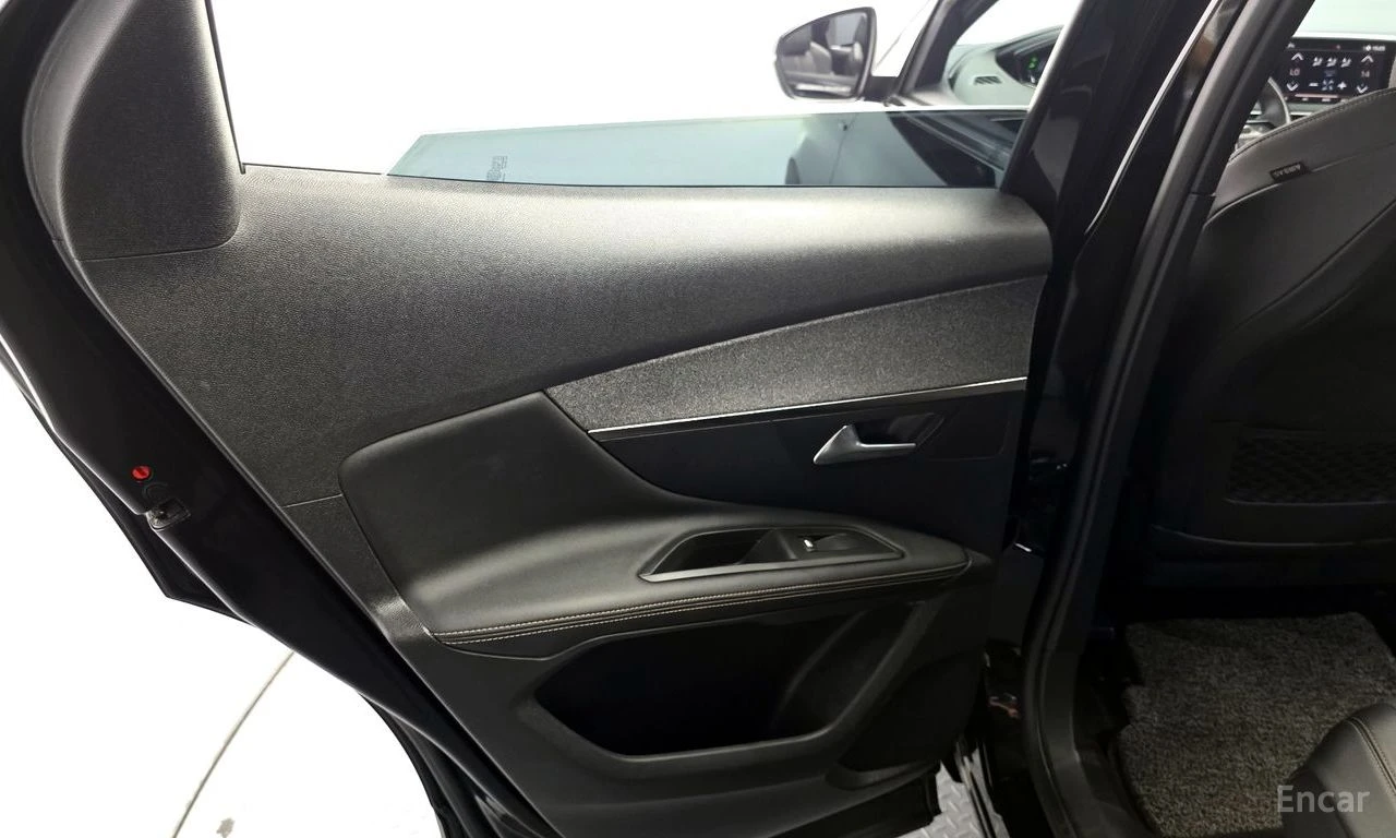 Peugeot 3008 * КРАЙНА ЦЕНА ДО БЪЛГАРИЯ * АВТОКРЕДИТ, снимка 15 - Автомобили и джипове - 55541447