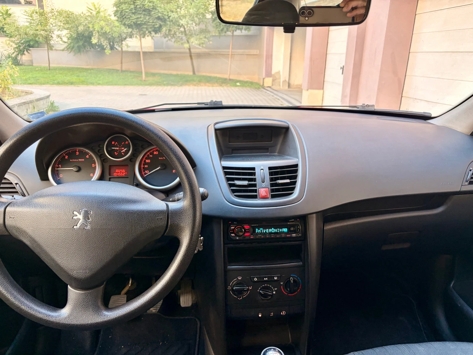 Peugeot 207 1, 4 HDI, снимка 9 - Автомобили и джипове - 55620990