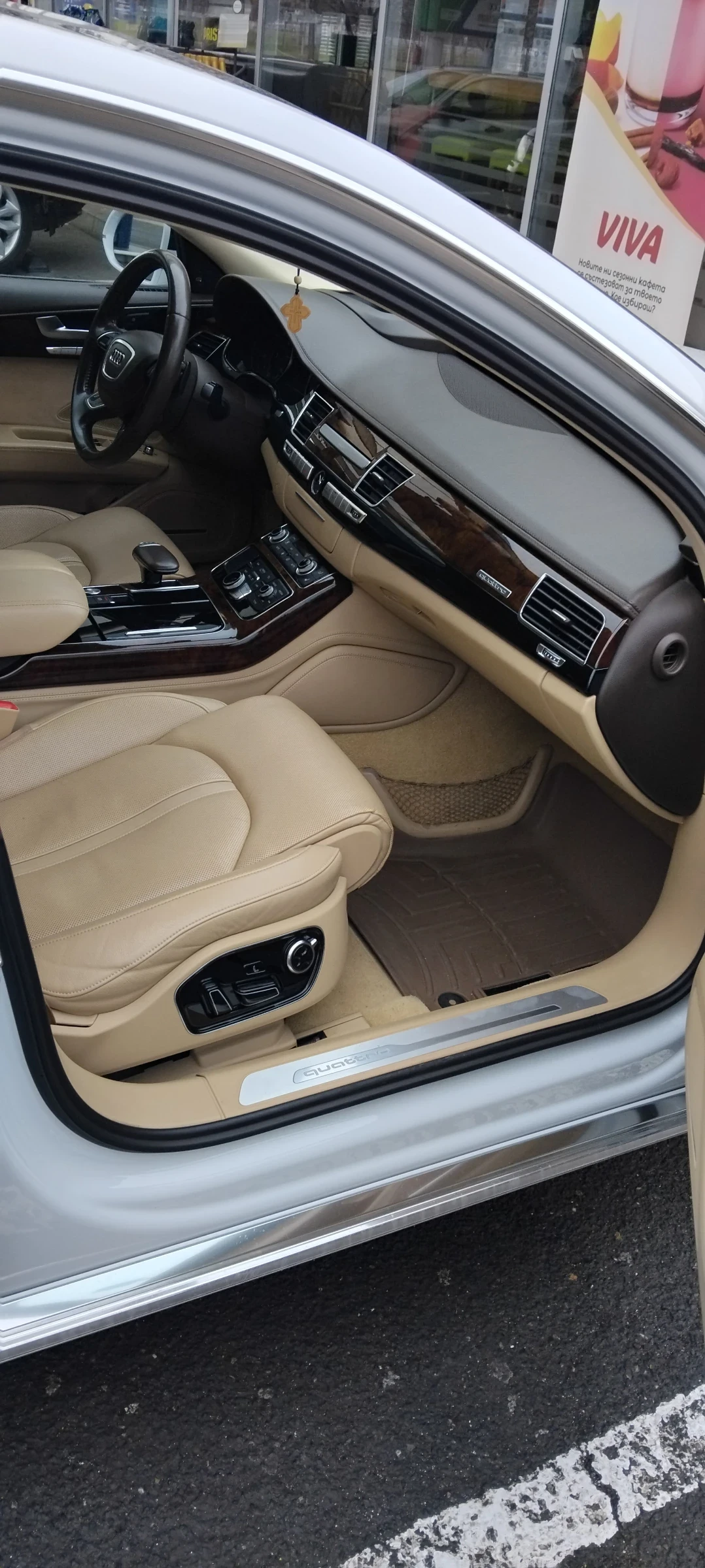 Audi A8 4.0 TFSI 435ph MATRIX, снимка 11 - Автомобили и джипове - 55728278