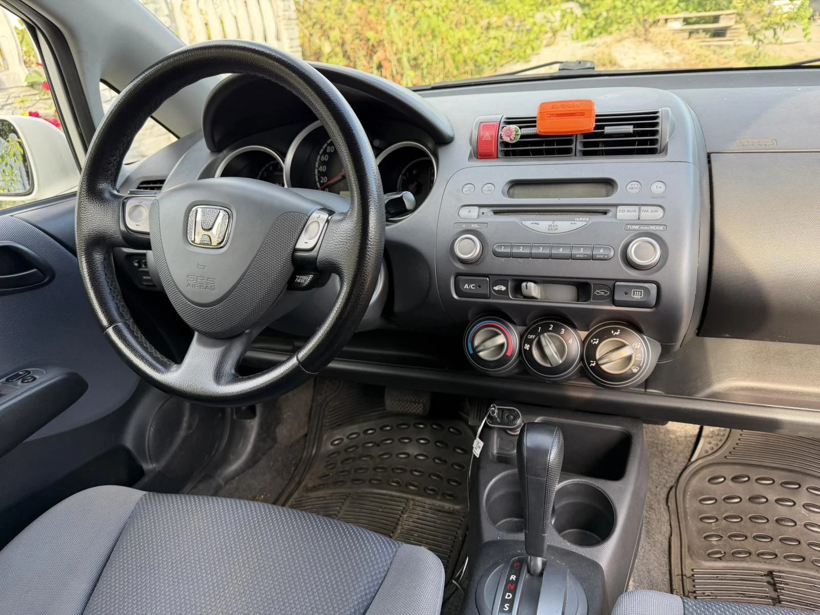 Honda Jazz, снимка 9 - Автомобили и джипове - 55738982