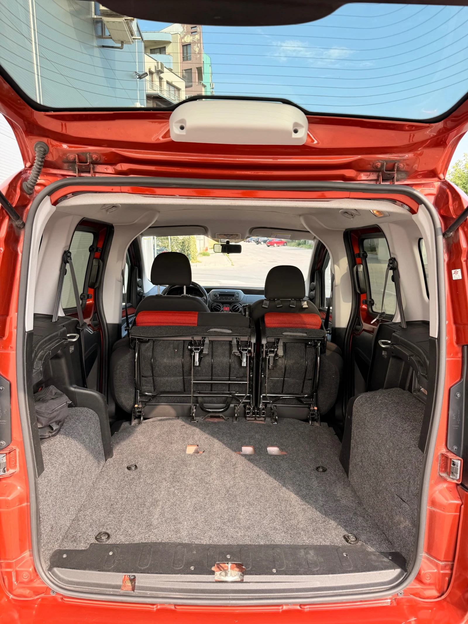 Fiat Qubo 1.3 Multijet 95к.с. TREKKING, снимка 9 - Автомобили и джипове - 55770945