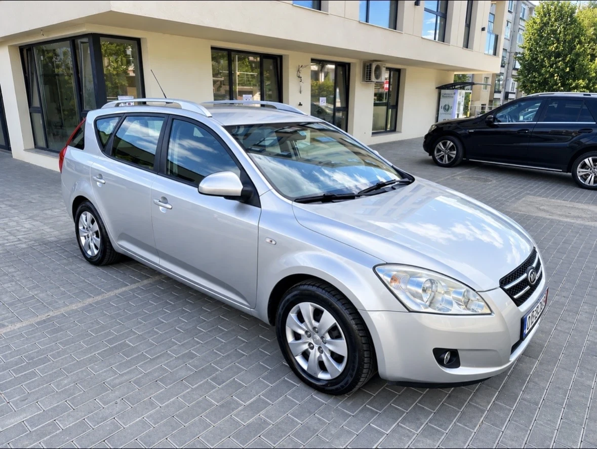 Kia Ceed 1.6-ГАЗОВ ИНЖ-КЛИМАТРОНИК