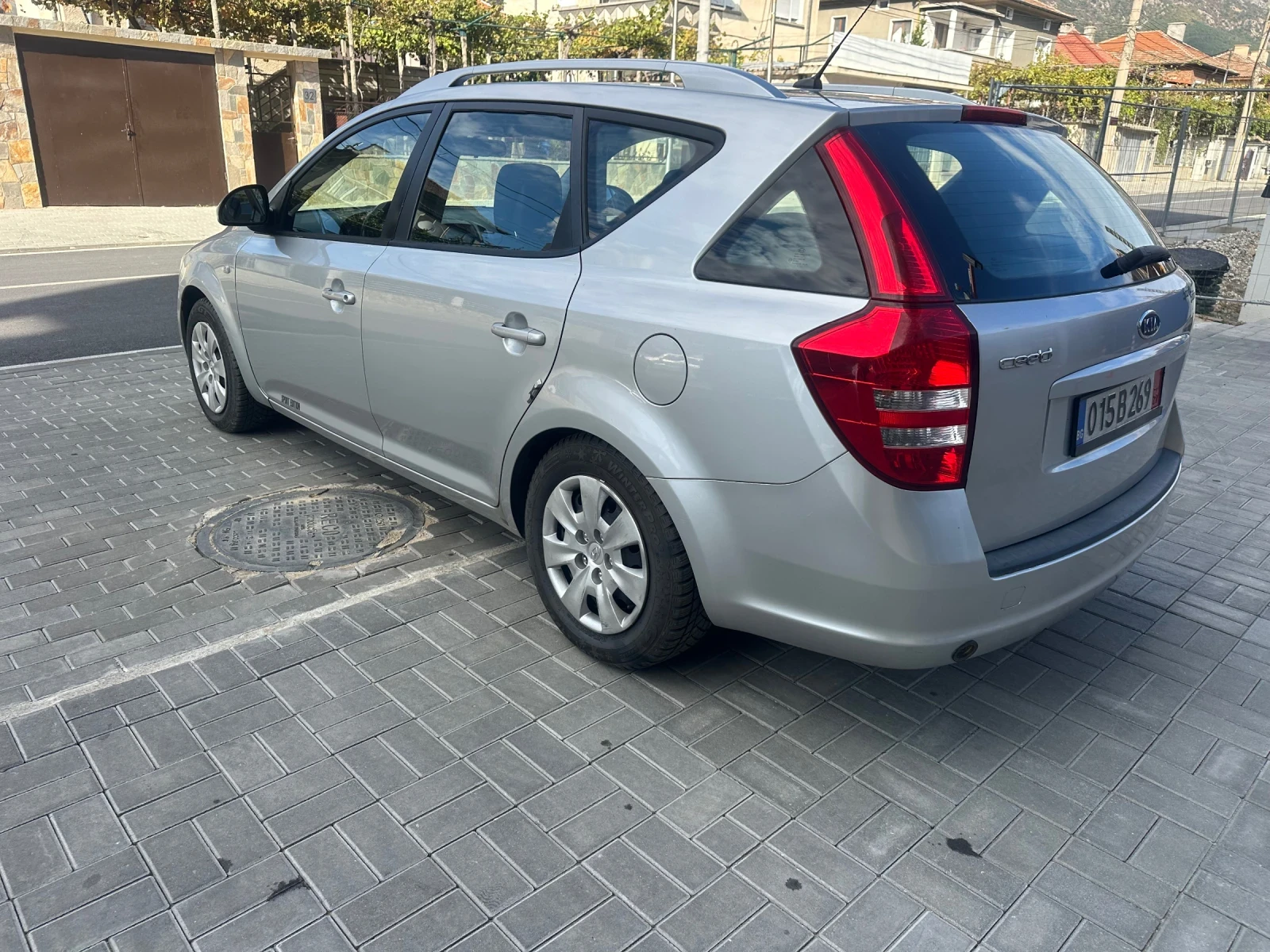 Kia Ceed 1.6-ГАЗОВ ИНЖ-КЛИМАТРОНИК, снимка 5 - Автомобили и джипове - 55939629