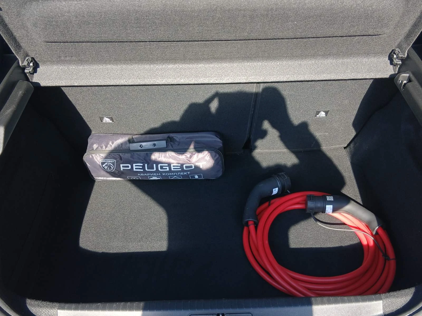 Peugeot 208 e-208 New Line Up GT Electric 100 kВ136кс./2303295, снимка 14 - Автомобили и джипове - 56194706