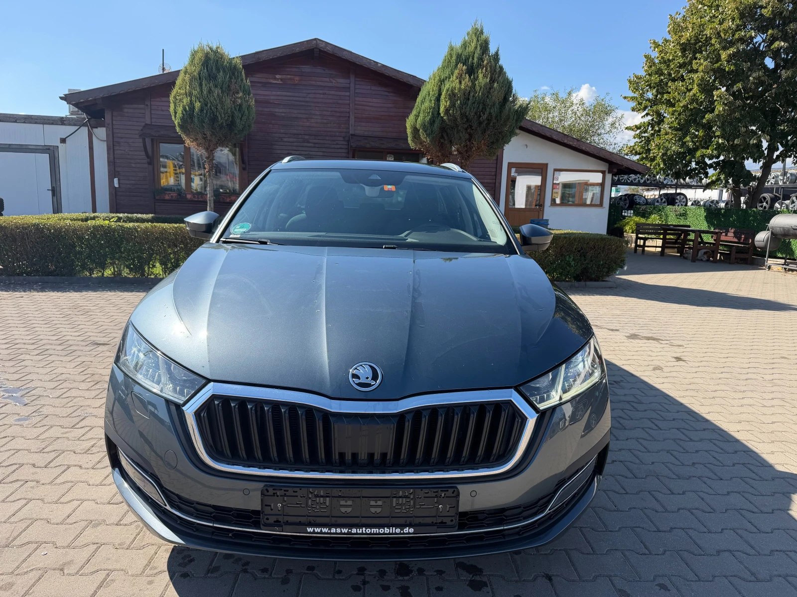 Skoda Octavia 2.0TDI AVTOMAT/NAVI/KAMERA EURO 6, снимка 3 - Автомобили и джипове - 56213275