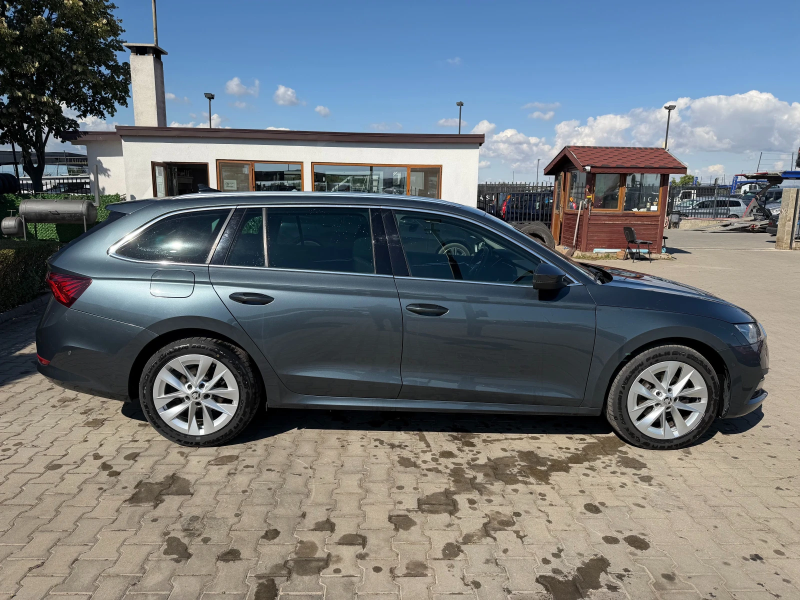 Skoda Octavia 2.0TDI AVTOMAT/NAVI/KAMERA EURO 6, снимка 5 - Автомобили и джипове - 56213275