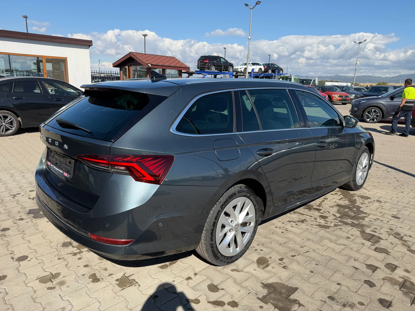Skoda Octavia 2.0TDI AVTOMAT/NAVI/KAMERA EURO 6, снимка 6 - Автомобили и джипове - 56213275