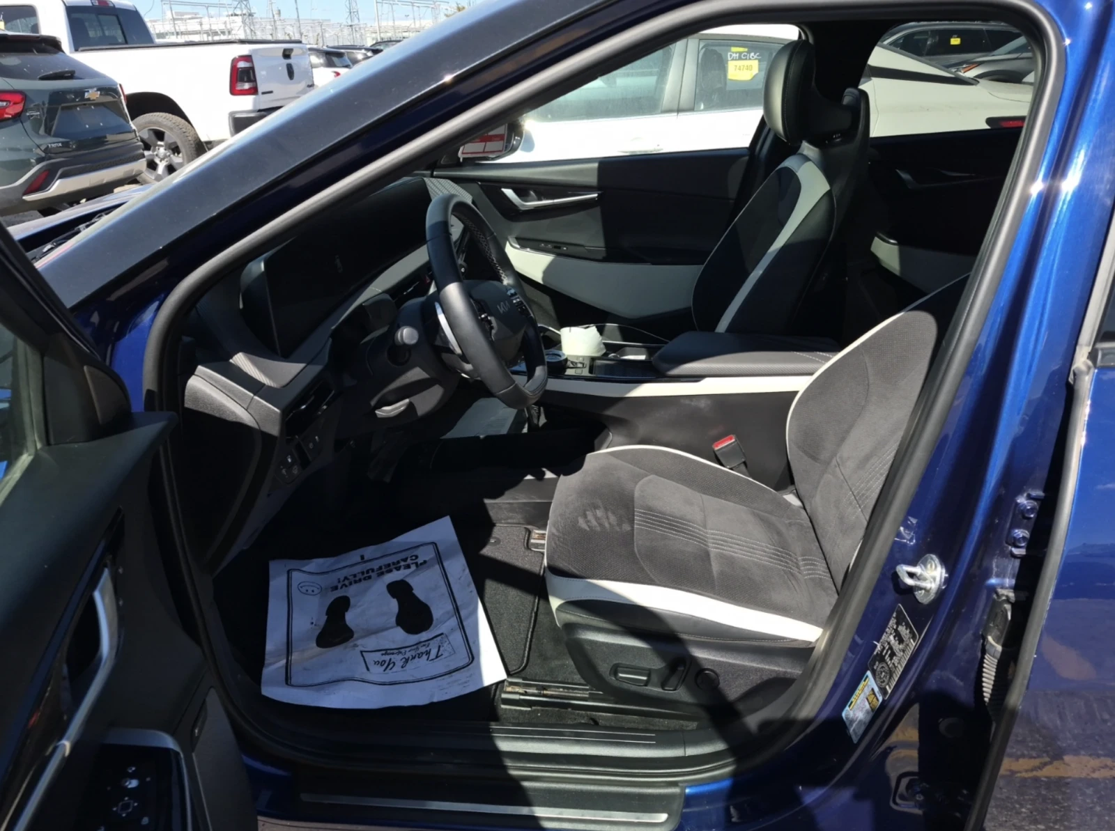Kia EV6 2022 Kia EV6 LONG RANGE W/GT-LINE PKG 2, снимка 5 - Автомобили и джипове - 56222023