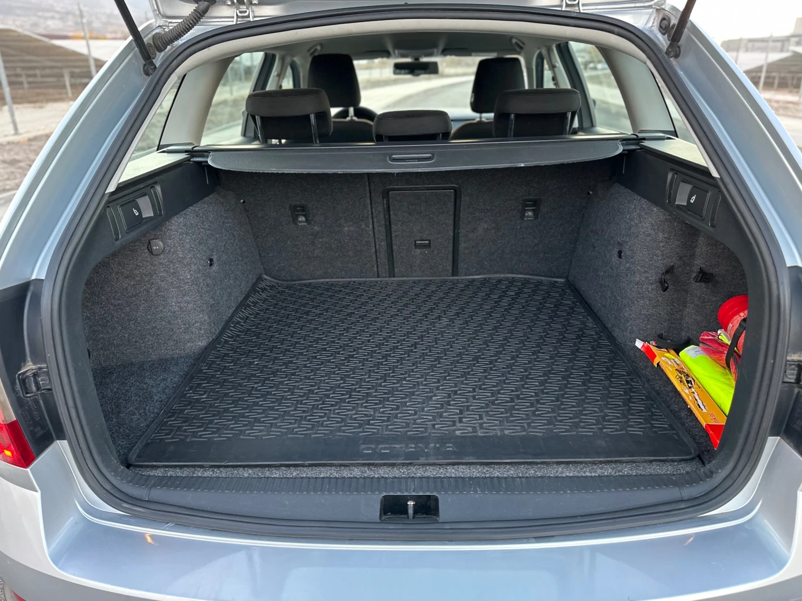 Skoda Octavia Scout 4x4, 2.0, 184 ��, 6 DSG, ������ ��������� | Mobile.bg � ����������� 8