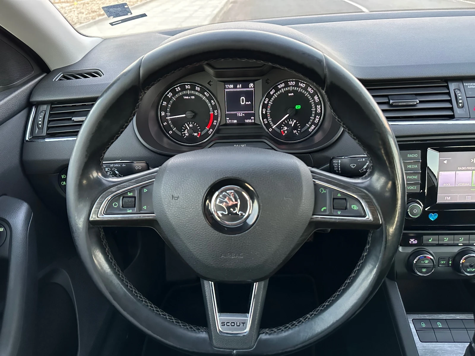 Skoda Octavia Scout 4x4, 2.0, 184 ��, 6 DSG, ������ ��������� | Mobile.bg � ����������� 10