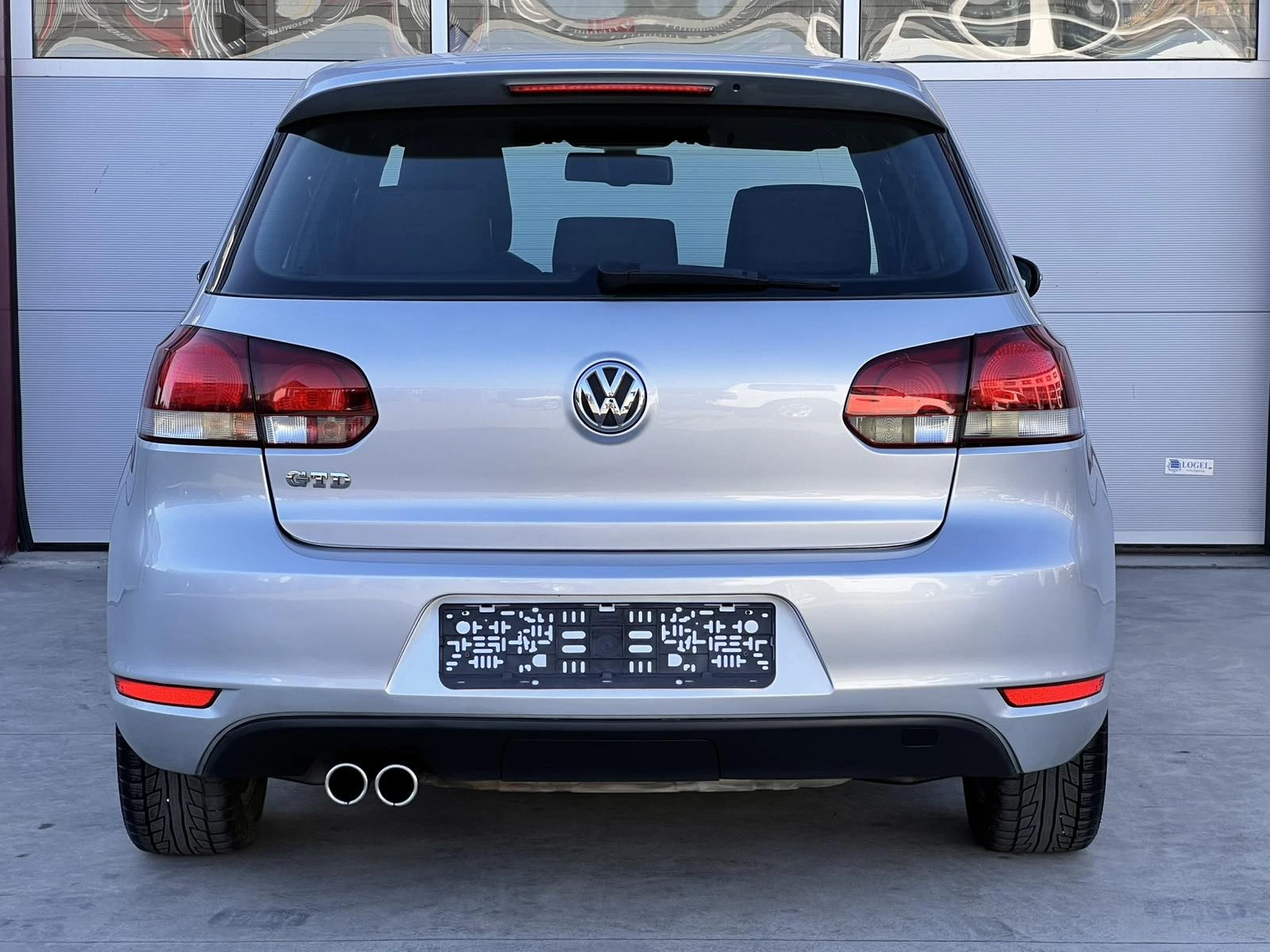 VW Golf 2.0GTD, снимка 4 - Автомобили и джипове - 56630029