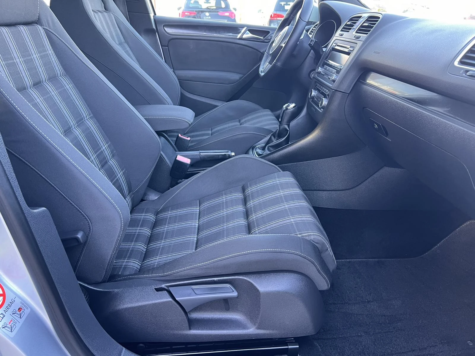 VW Golf 2.0GTD, снимка 13 - Автомобили и джипове - 56630029