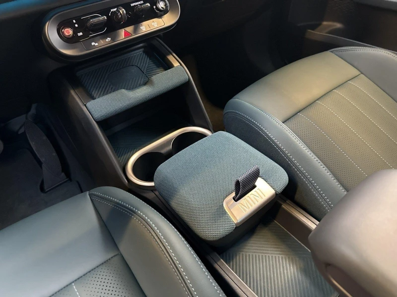 Mini Countryman SE ALL4 PANORAMA HEAD UP LED CAMERA, снимка 12 - Автомобили и джипове - 52123082